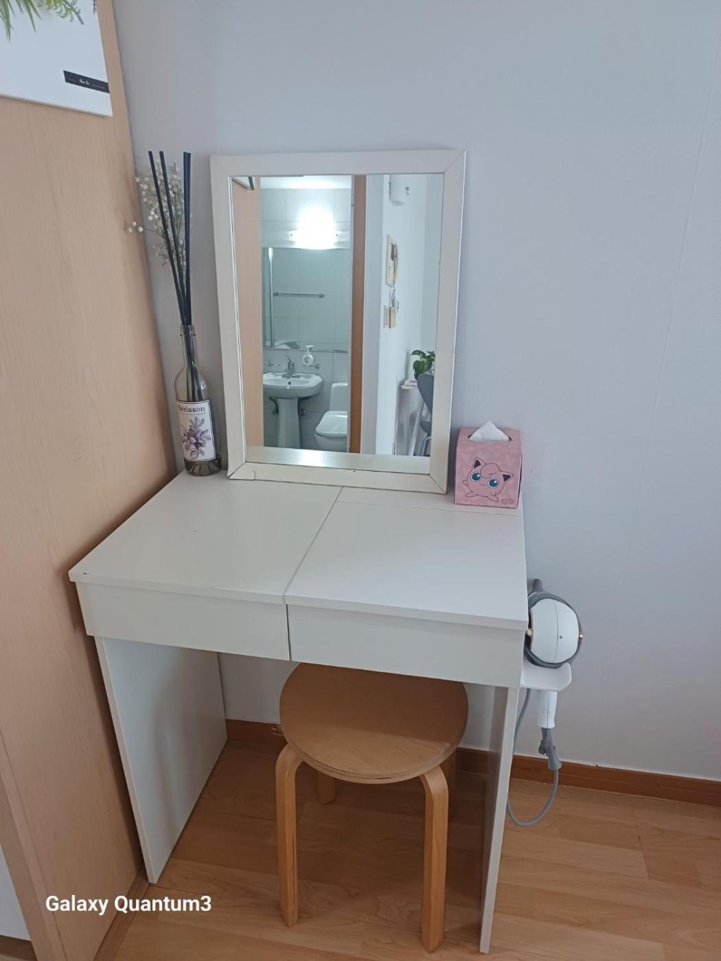 Hongdae Guesthouse 1Min From Hongik Uni Station Exit #1 Seúl Exterior foto